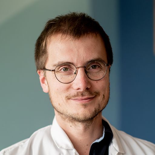 Dr François Gravey